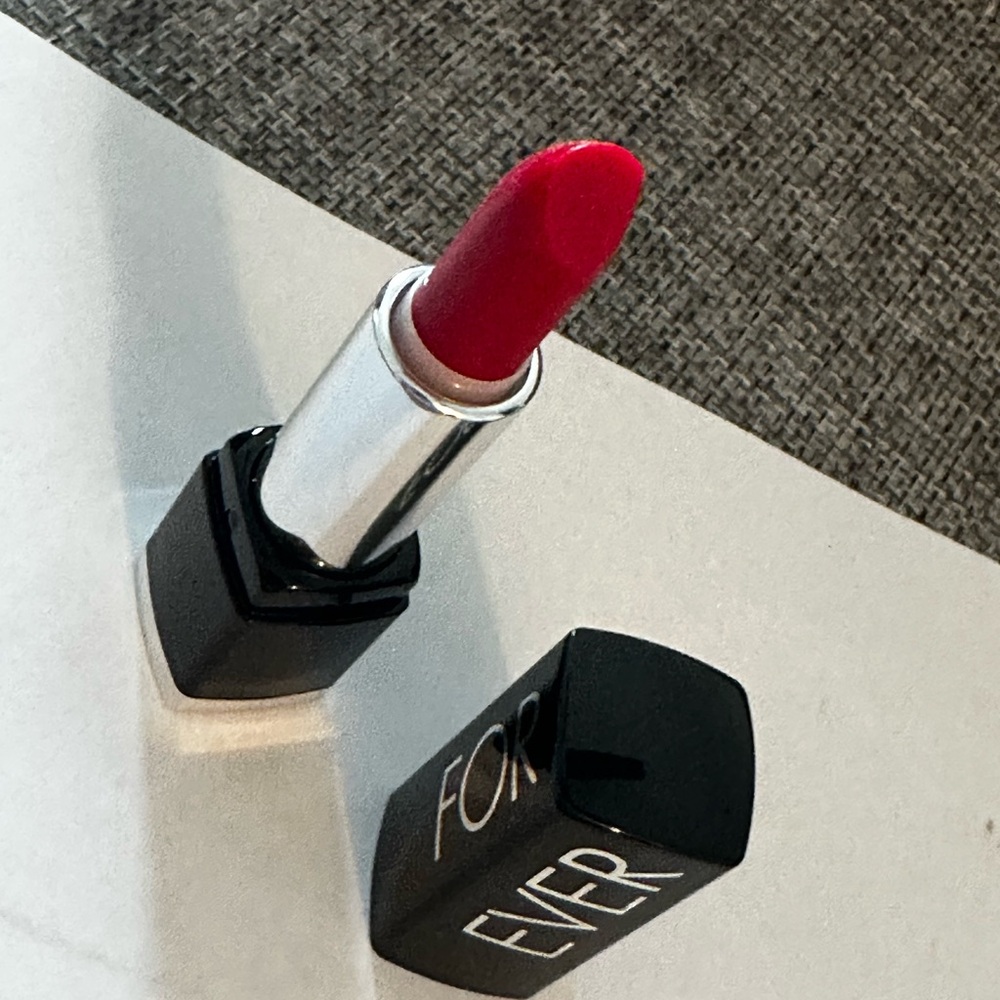Makeup Forever Bold Red Lipstick - MINI - N45